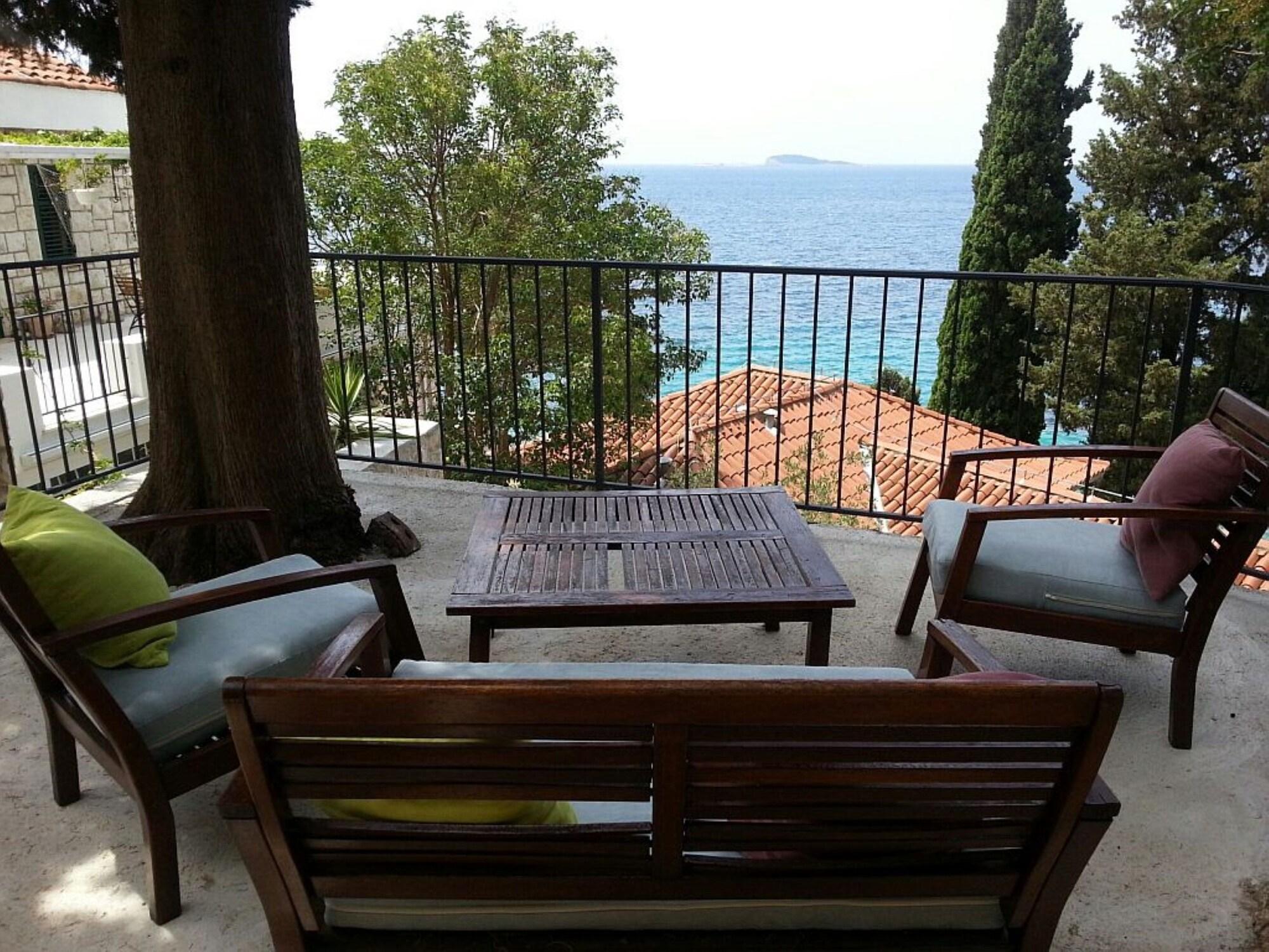 Apartments Villa Mirjana มลินี ภายนอก รูปภาพ
