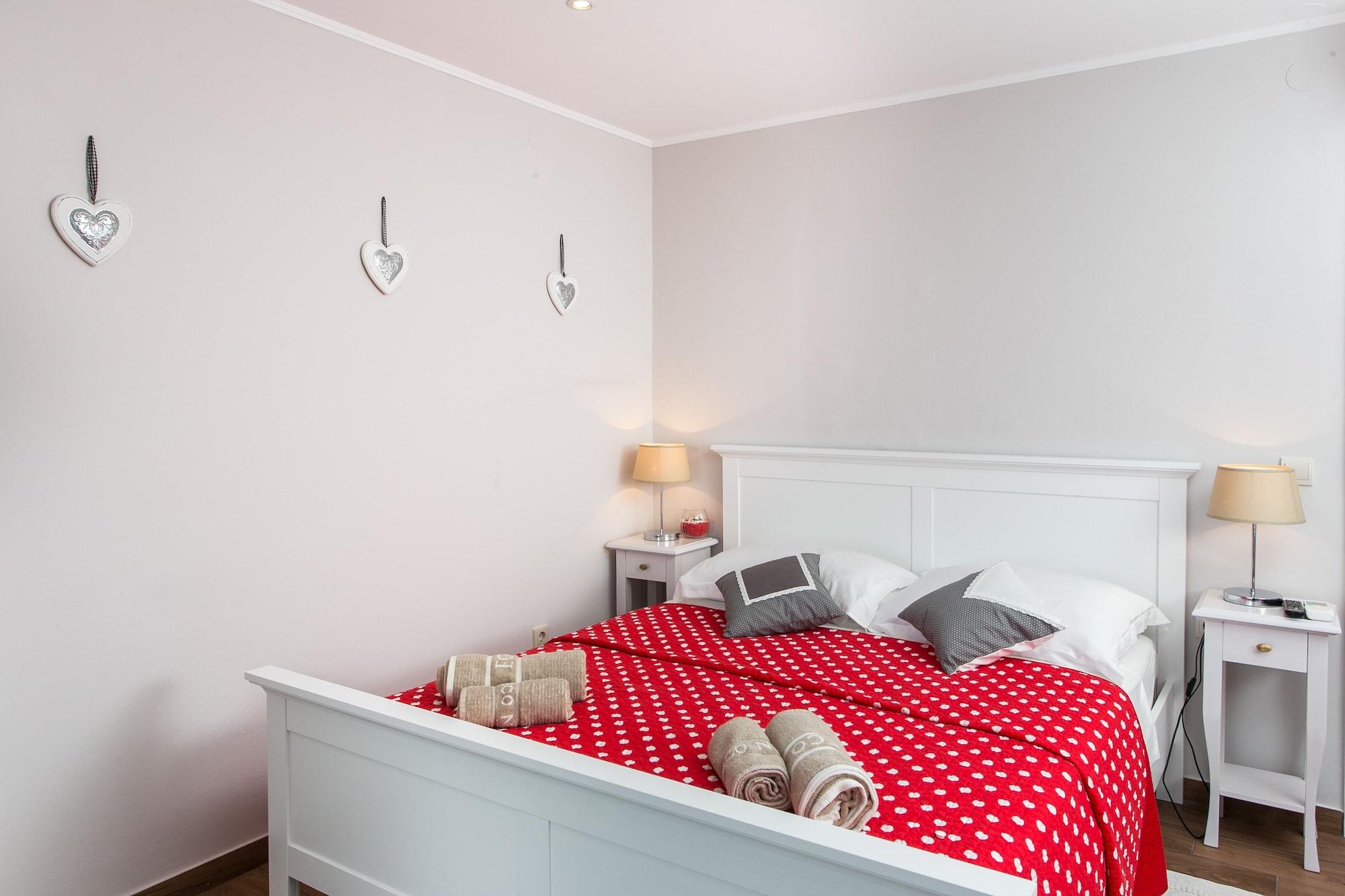 Apartments Villa Mirjana มลินี ภายนอก รูปภาพ