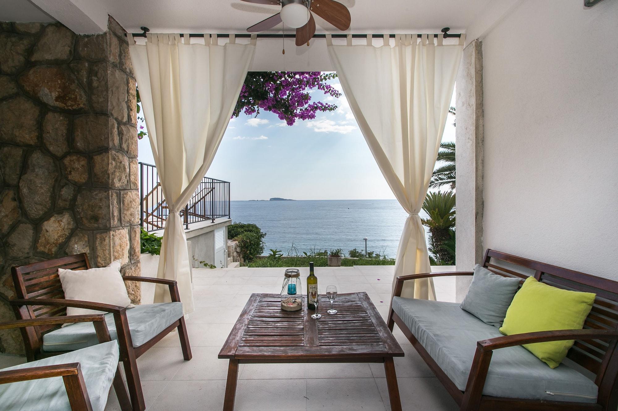 Apartments Villa Mirjana มลินี ภายนอก รูปภาพ